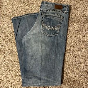 Like new BKE light wash jeans